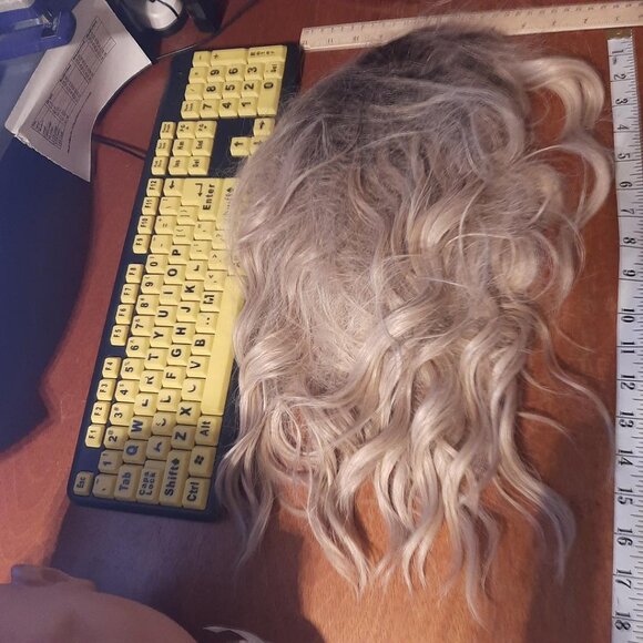 NEW ! Women Long Wig 18\